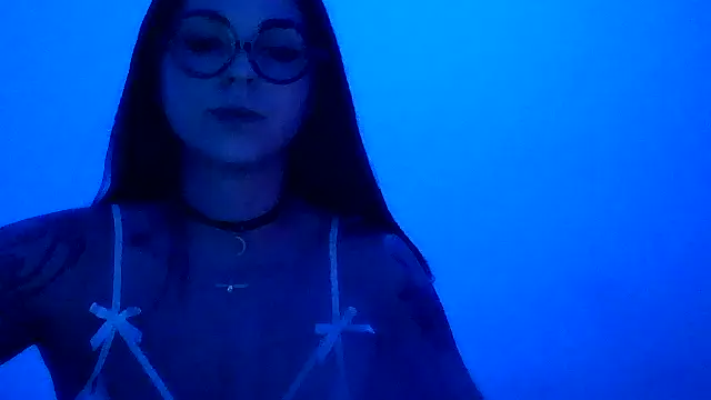 kiaramaranini free sex cam thumbnail