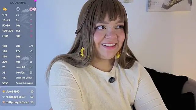 Mia_Bloom01