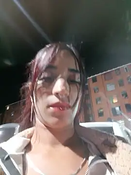 karolyne_babee live cam on StripChat
