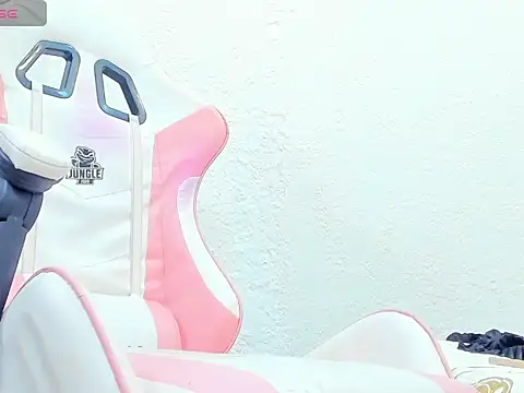 vaiolethx_ live cam on StripChat
