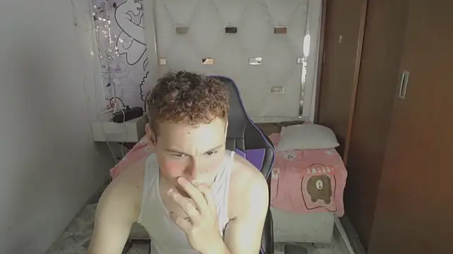Joshpi_31 live cam on StripChat