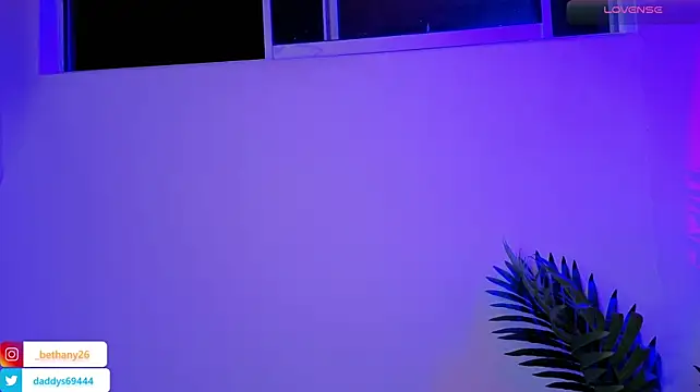 Daddysgirl1_ live cam on StripChat