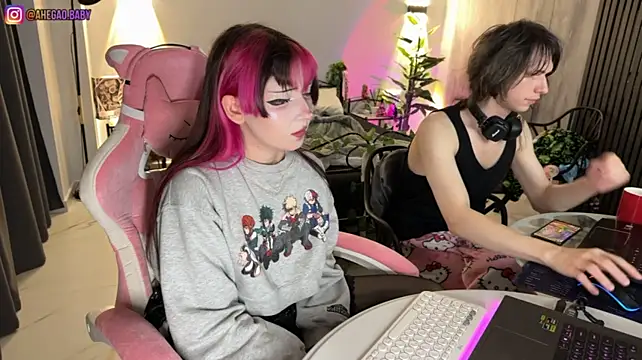 h3ntai_baby live cam on StripChat
