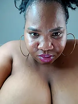 bigasshott_ (F young) - fingers in the ass  🔥🍑