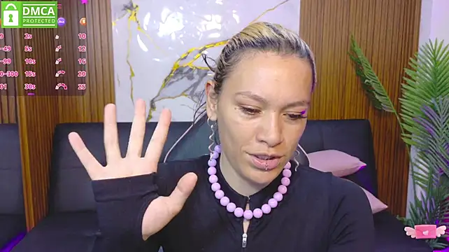 alonddra_tay live cam on StripChat