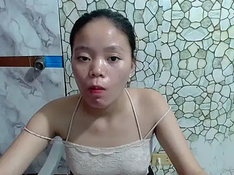 Sweet_Sarah69 live cam on StripChat