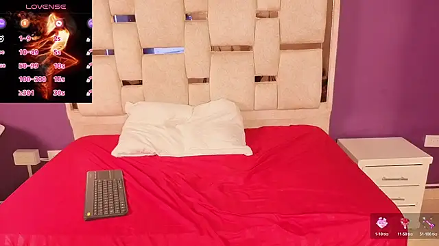 LILA_START live cam on StripChat