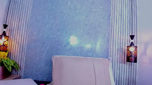 Little_Melody live cam on StripChat