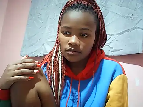 Beauty_lol live cam on StripChat