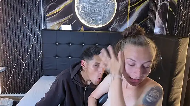 RoyalSexx_ live cam on StripChat