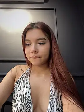 cata_vargas (F teen) - FUCK MY PUSSY IN PUBLIC SPACE + CUM