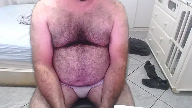 mysterbearmg (Ask my age) - cum