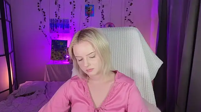 ImBonBon live cam on StripChat