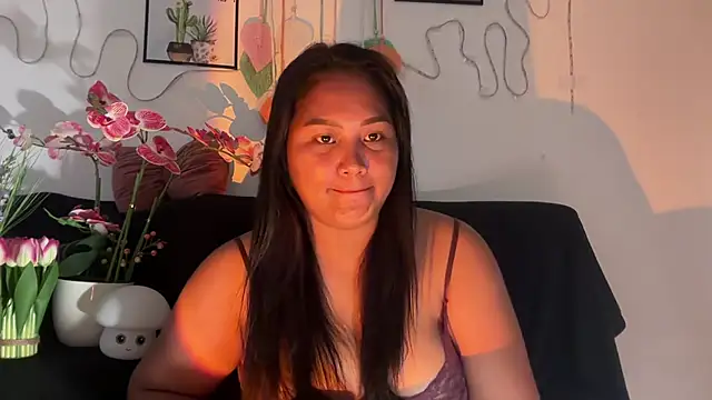 Fluff_girl live cam on StripChat