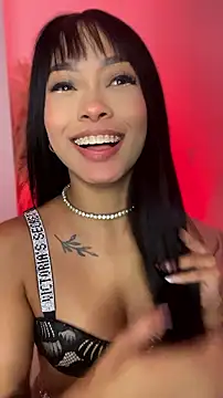 ItsBellaPorch live cam on StripChat