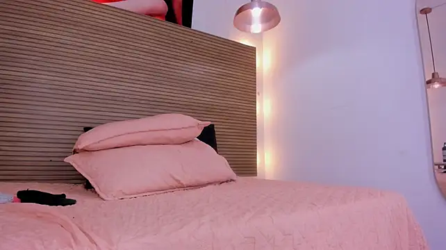 Mahyolen live cam on StripChat