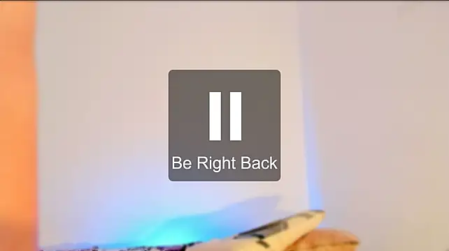 nicolvibes_212 stripchat