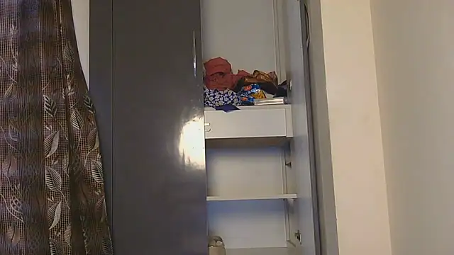 Naira_fit