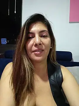 scarlett_moore live cam on StripChat
