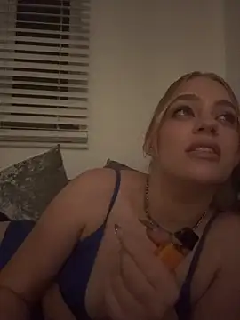 AlexiiaHaven live cam on StripChat