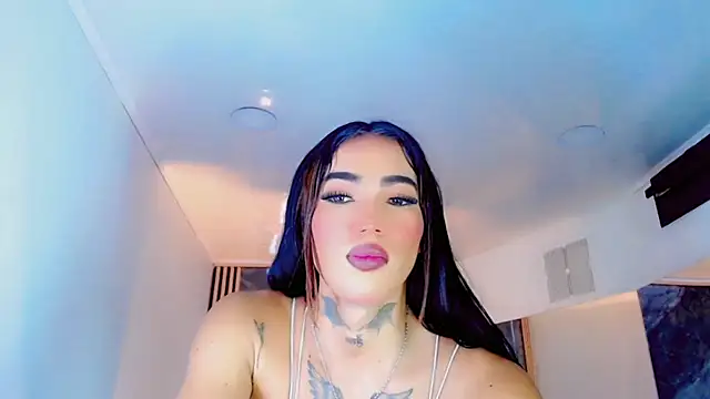 KathaSexyHott live cam on StripChat