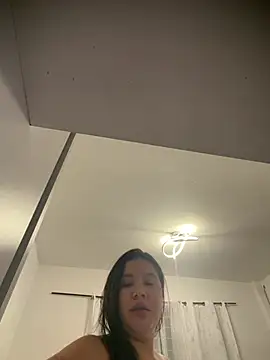 ValleryParker live cam on StripChat