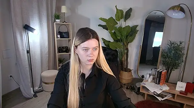 CelestineMauriac live sex cam