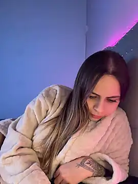 selina-sky live cam on StripChat