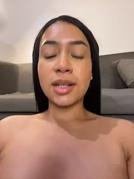 soe_love (F young) - PLAY MY PUSSY + 2MN CONTROL TOY