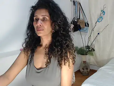 harley_quinns1 live cam on StripChat