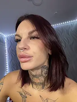 angel_devil_forever live cam on StripChat