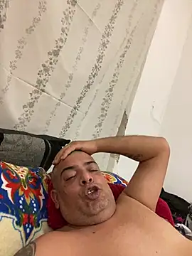 laparejitatonta live cam on StripChat