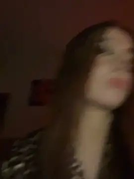 aurora_rayx live cam on StripChat