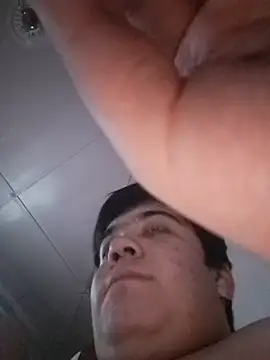 Tommy99gg live cam on StripChat