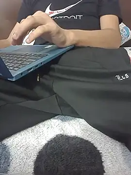 axc77 live cam on StripChat