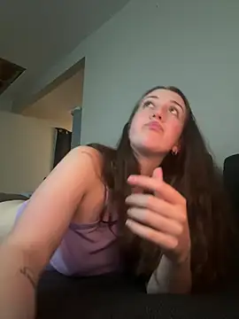 MiaLuxeXX live cam on StripChat