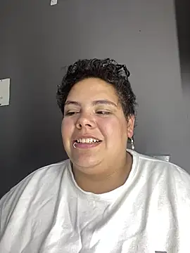 Hailey_Curvy live cam on StripChat