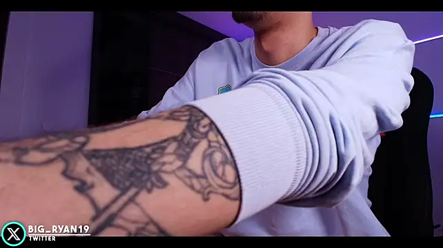 bigryann23 live sex cam