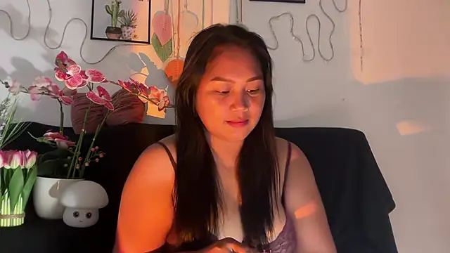 Fluff_girl live cam on StripChat