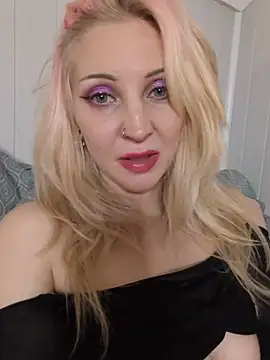 kittyazora live cam on StripChat
