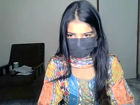 suhana-singh live cam on StripChat