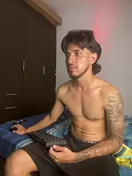 kriss_edwards (M twink) - big cum