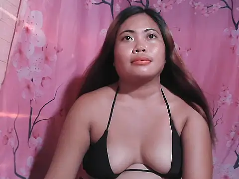 Hot_Samantha4u live cam on StripChat