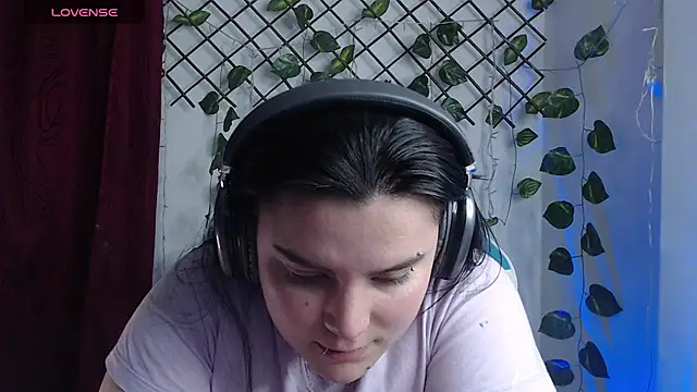 Nika_1_ live cam on StripChat