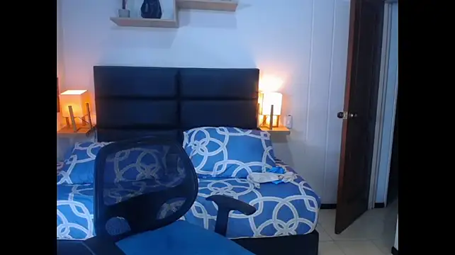 meryjanes_xxx live cam on StripChat