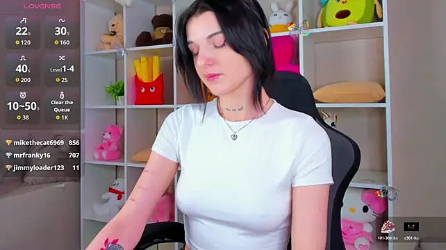 Lyynn_Martin live cam on StripChat
