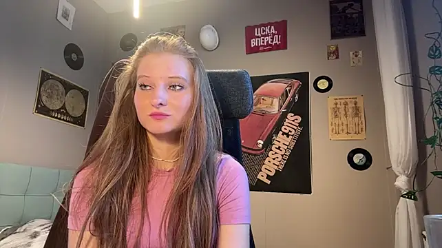 EllyCerry live cam on StripChat