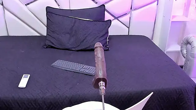 GabbieSkinny live cam on StripChat