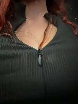 ariiel_ live cam on StripChat