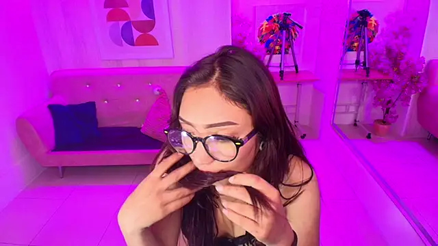 Arianna_millerr live cam on StripChat